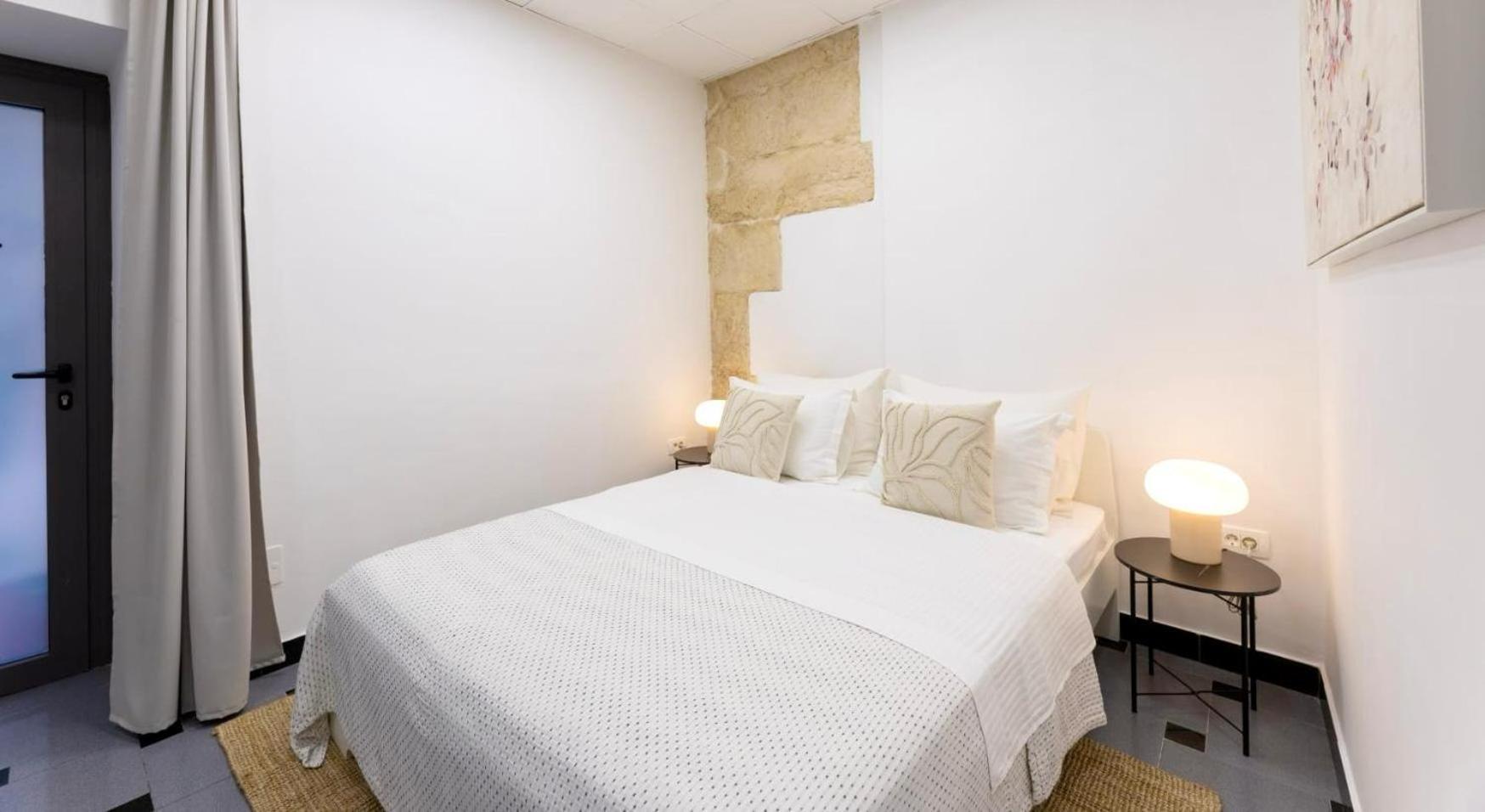 Lena'S Room In Roman Palace Split Exterior photo